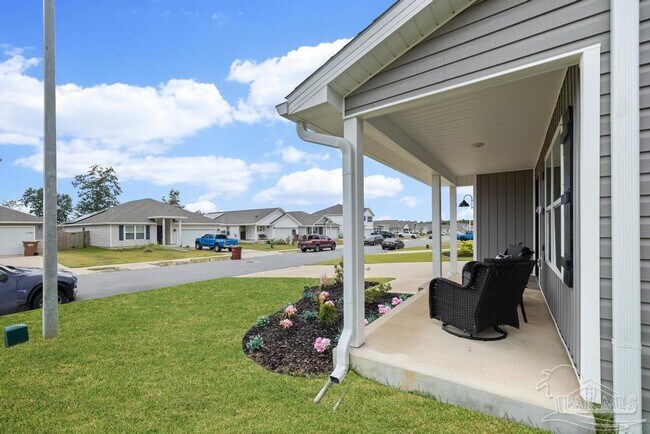 Building Photo - 5213 Peach Dr