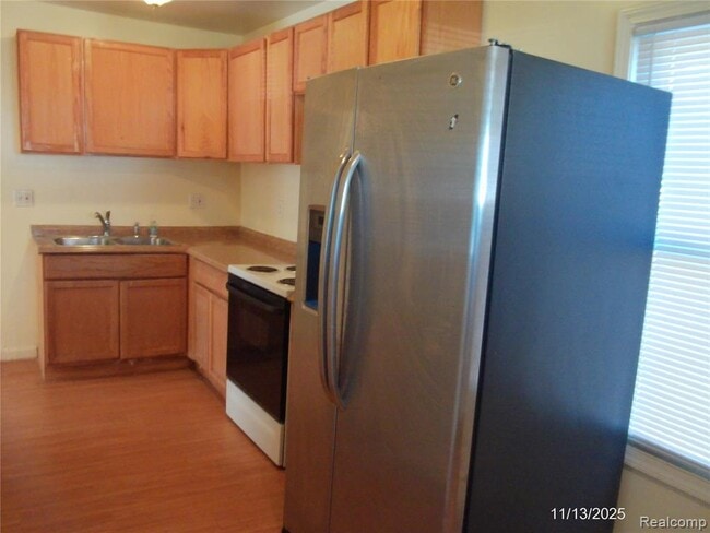 Building Photo - 17048 Lowell St