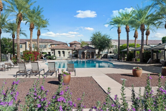 Building Photo - 1752 E CHELSEA Ln