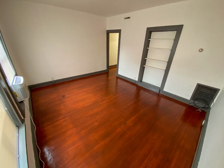 Building Photo - 420 High St