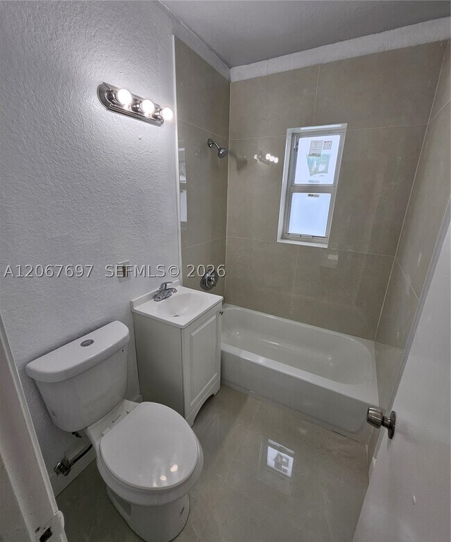 Building Photo - 450 NW 84th St