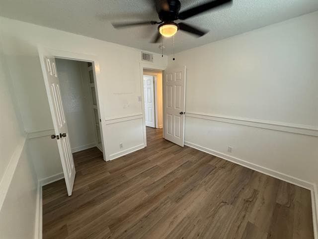 Building Photo - 231 Redbud St