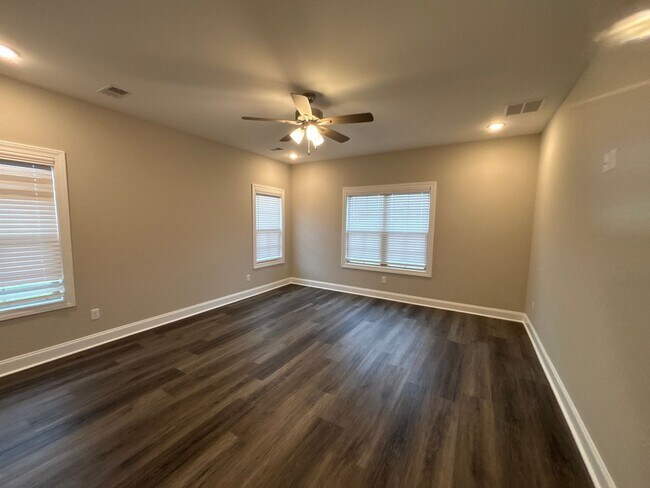 Building Photo - 9691 Jackson Run Ln