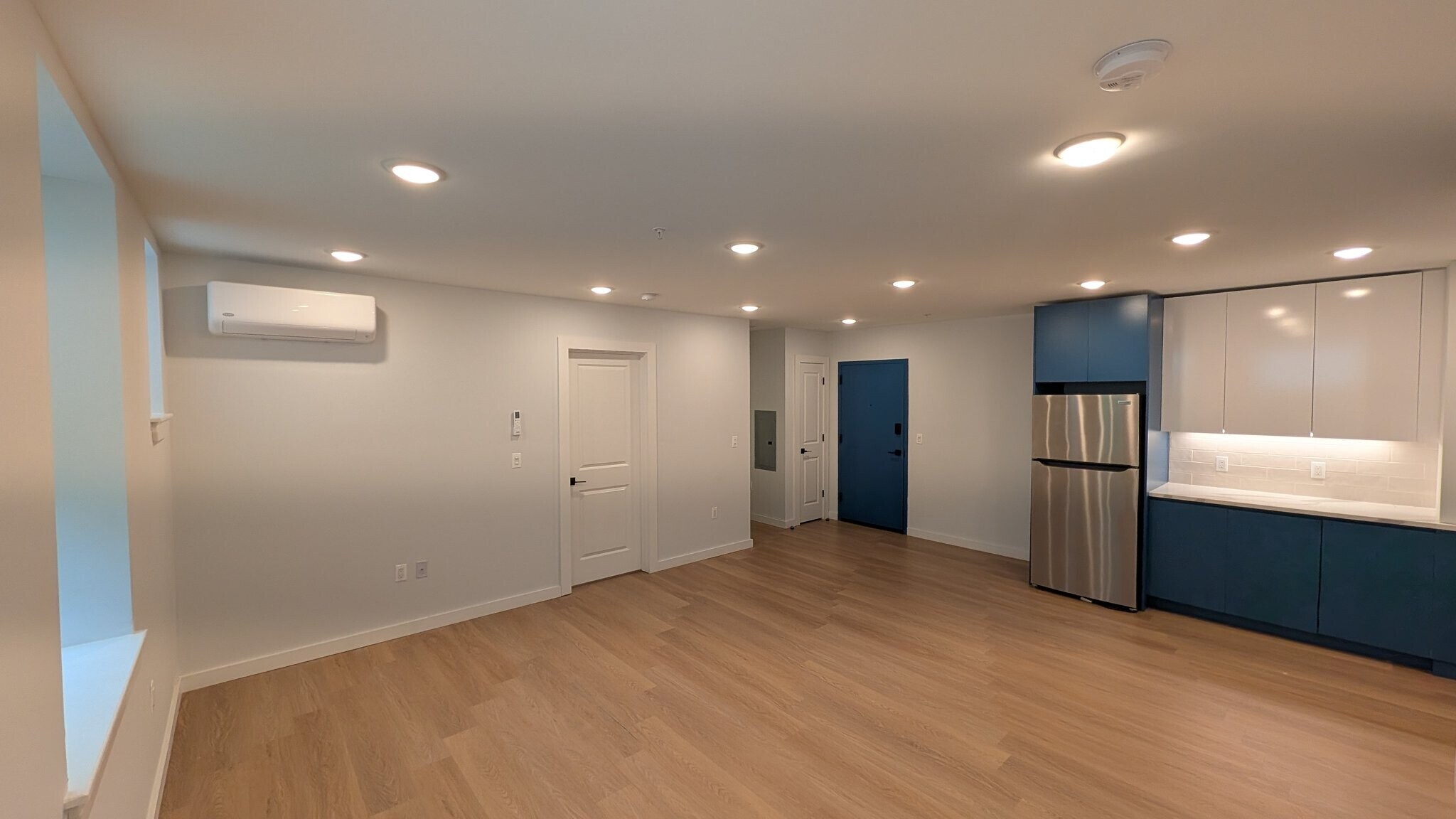 Building Photo - 55 Tunxis Ave