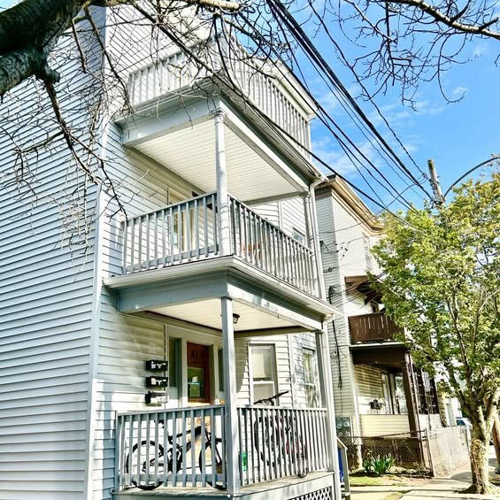 Building Photo - 11 Harold St