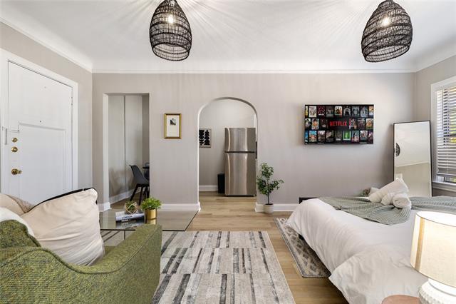 Building Photo - 4400 Gaston Ave