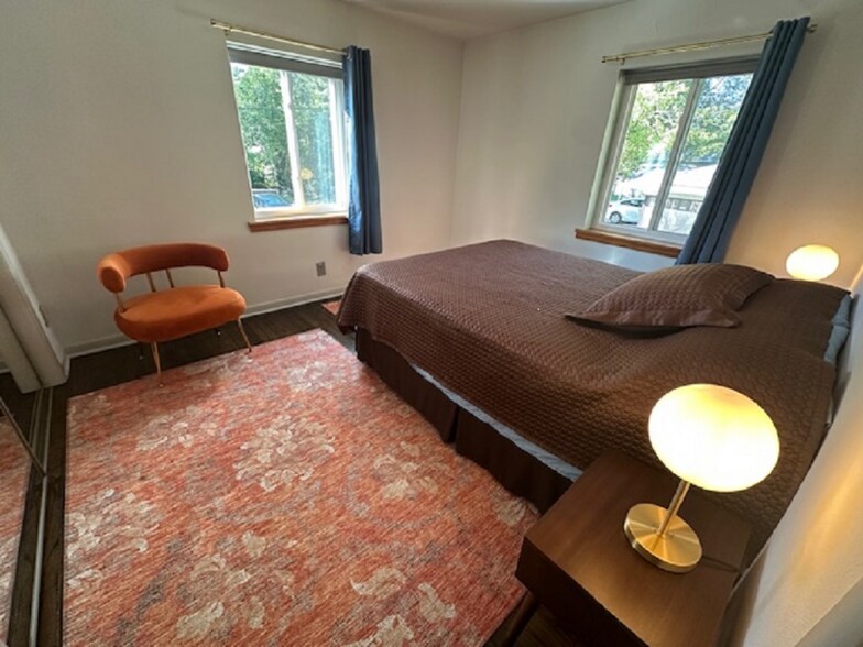 Building Photo - 415 N Dunn St