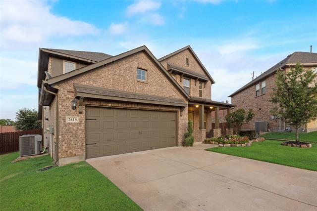Building Photo - 2418 Hillview Dr