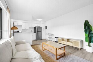 Building Photo - 13090 Griffing Blvd