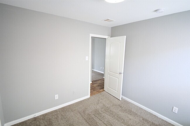 Building Photo - 7522 Appleberry Dr