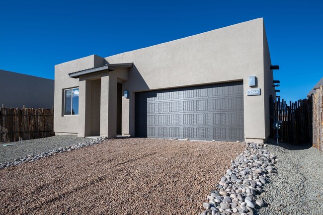 Building Photo - Contemporary Haven in Desert Sage