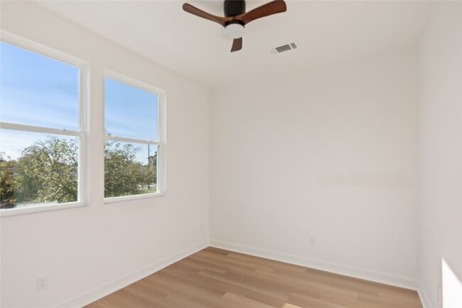 Building Photo - 3011 Truxillo St