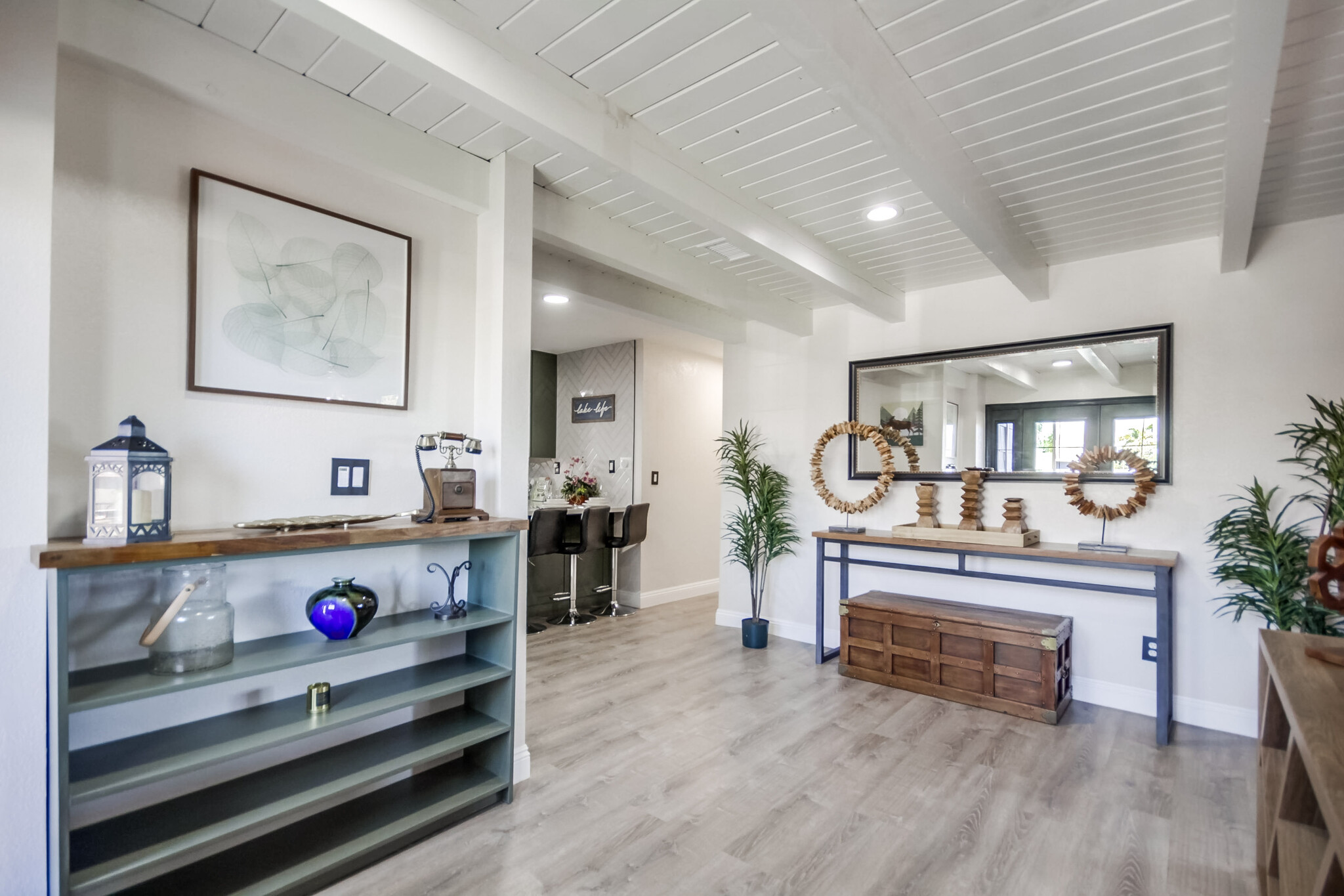 A thoughtfully designed space that's as light & airy as it is welcoming & comforting - 5551 Churchward St