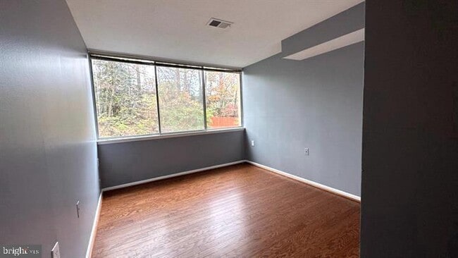 Building Photo - 7753 Patriot Dr
