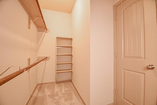 Building Photo - 6135 Norwood Meadows Ln