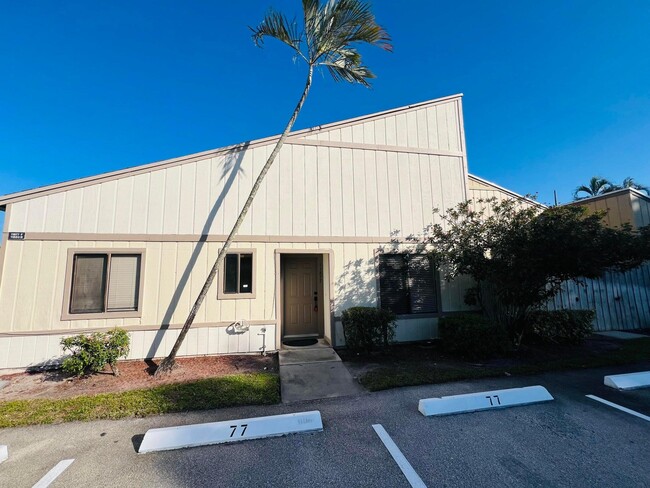 Building Photo - 11877 Sturbridge Ln