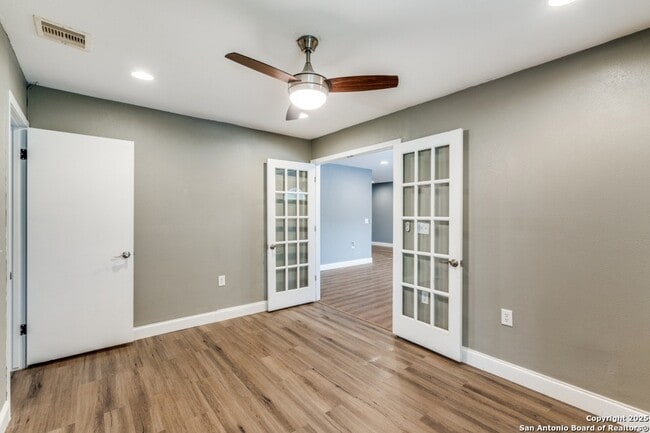 Building Photo - 12743 El Sonteo St