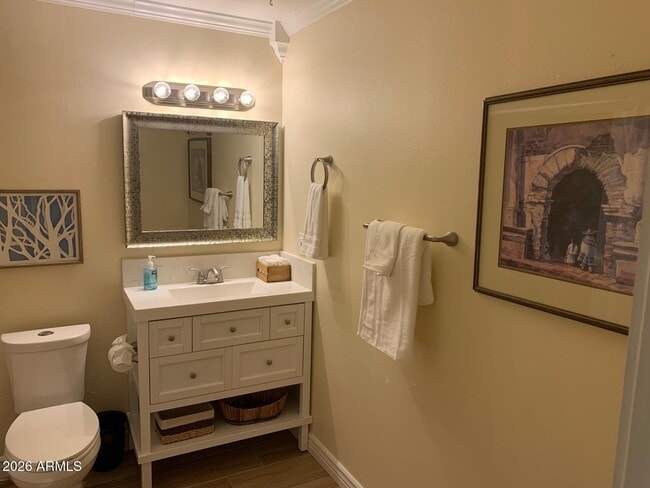 Building Photo - 3018 S Dromedary Dr