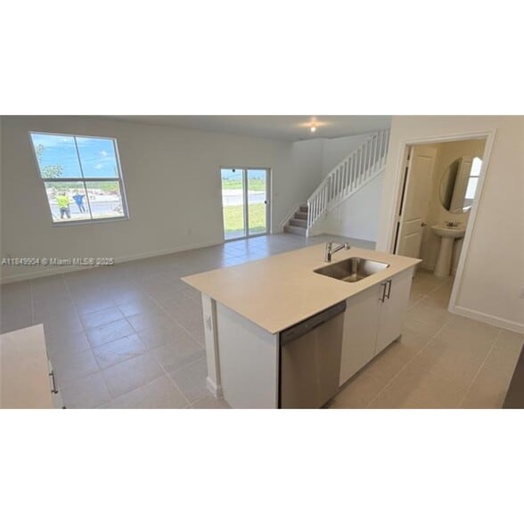 Building Photo - 2539 SE 26th Rd