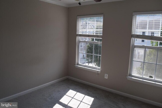 Building Photo - 7082 Water Oak Rd