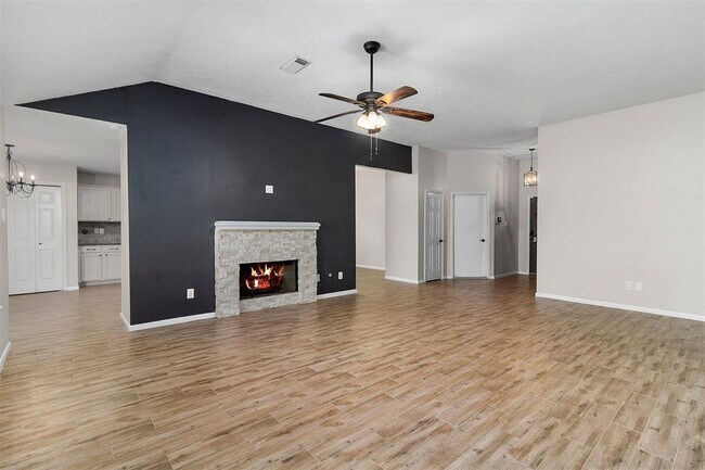 Building Photo - 2918 Abbey Field Dr