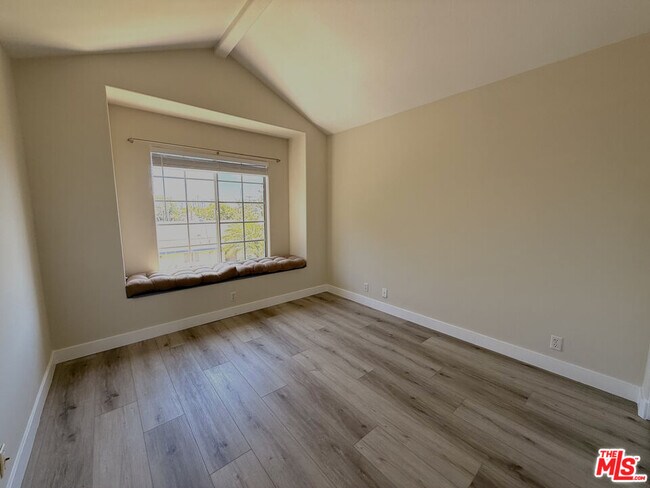 Building Photo - 11536 Edinger Ave