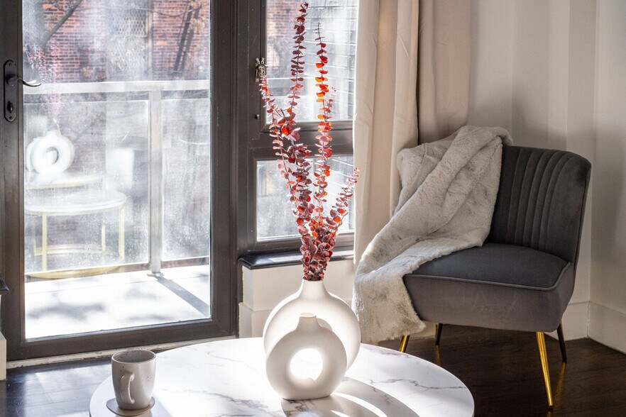 Building Photo - 1491 Lexington Ave