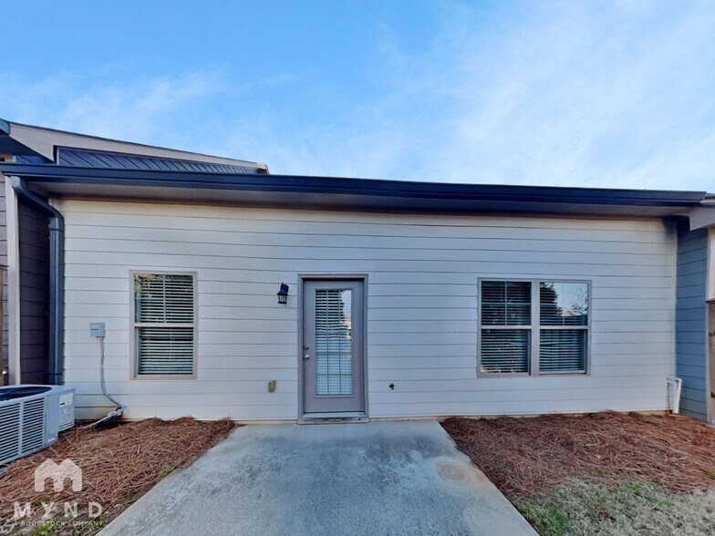 Building Photo - 3735 Shades Valley Ln