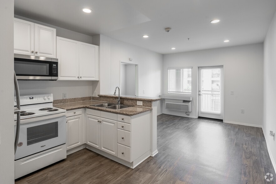 1BR, 1BA - 575SF - Kitchen, Living Room - Harbor Grove Apartments