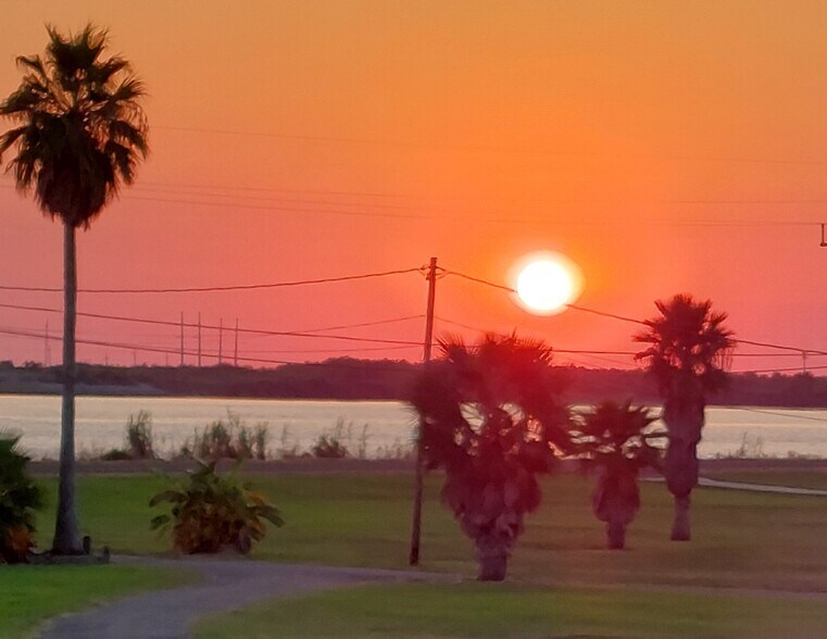 Building Photo - 3780 Martin Luther King Jr Dr