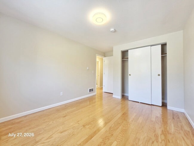 Building Photo - Charming 4 Bed 2 Bath Home in Des Moines, WA.