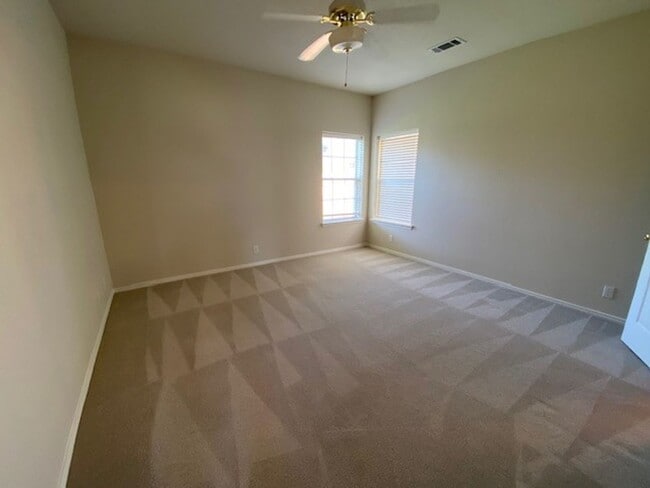 Building Photo - Coming Soon!!!!!  Union schools: 4 bedroom...