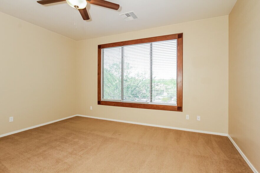 Building Photo - 27301 N 86th Ave