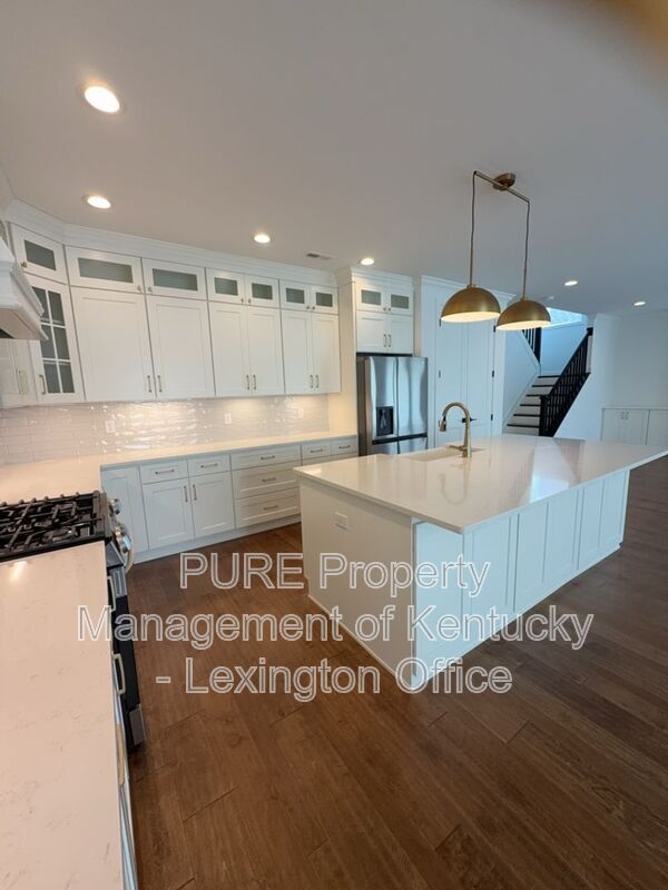 Building Photo - 1089 Squirrel Nest Ln