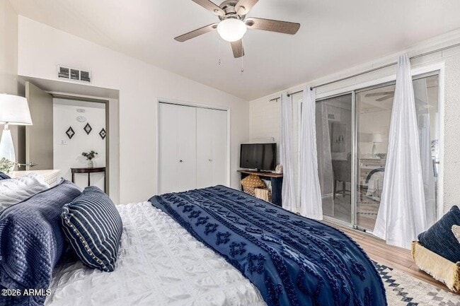 Building Photo - 10362 W Oakmont Dr