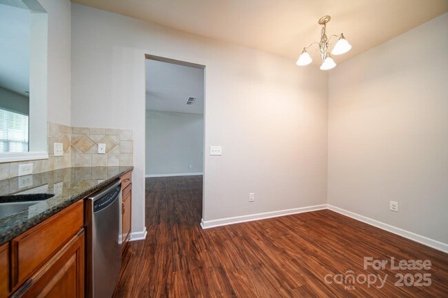 Building Photo - 9821 Carson Whitley Ave