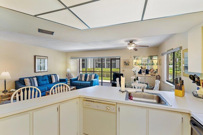 Building Photo - 1605 S US Hwy 1