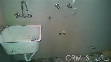 Building Photo - 19055 W La Fetra Dr