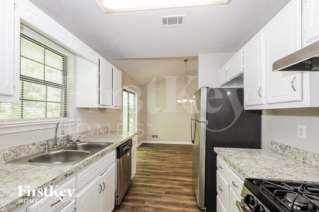 Building Photo - 10485 Ace Ct