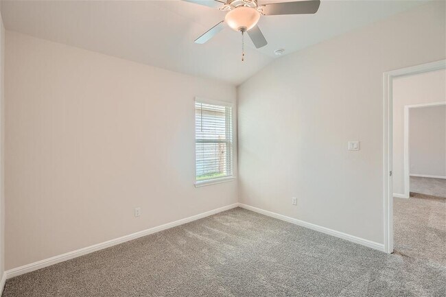 Building Photo - 360 El Capitan Lp