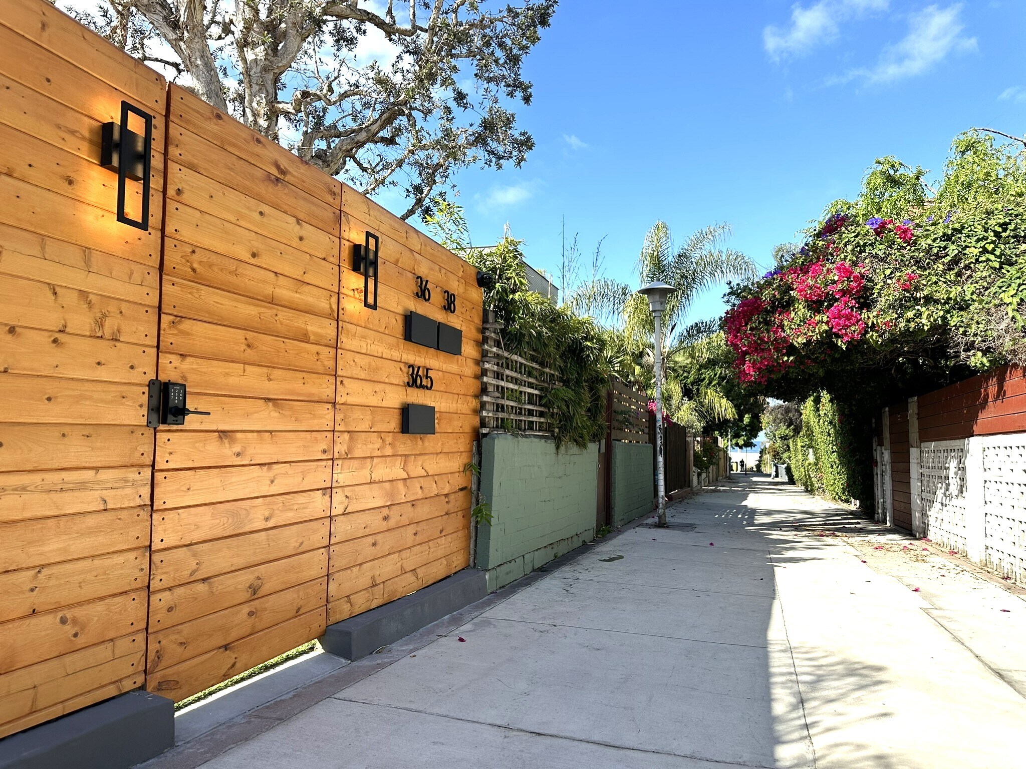 Building Photo - 36 Paloma Ave