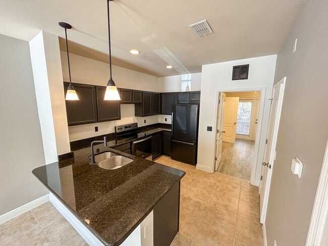 Building Photo - Chase Hollow #64