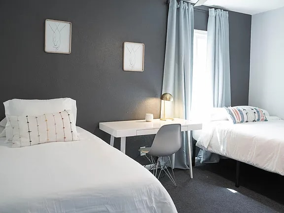 Building Photo - 3358 W Imperial Hwy