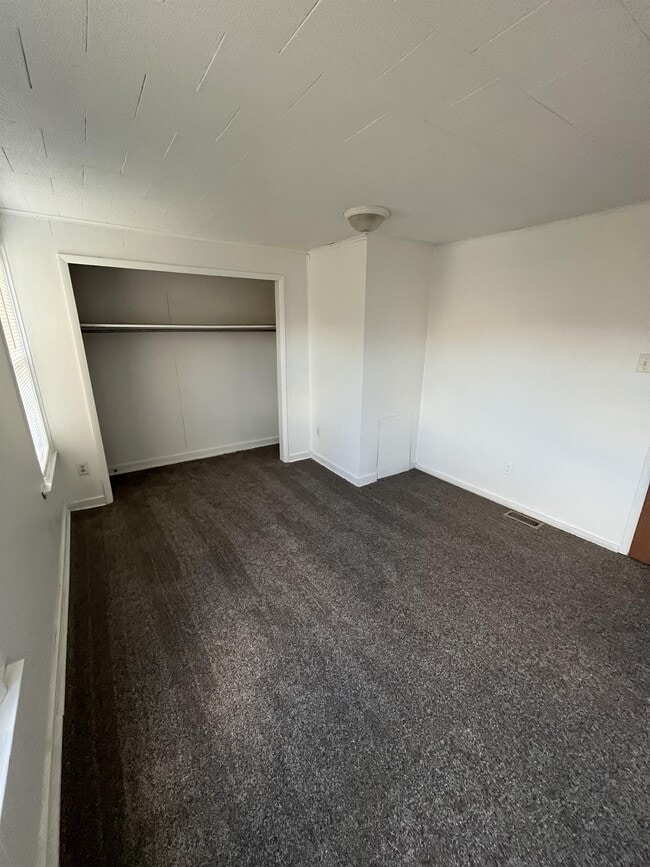 Building Photo - 1511 Ridge Ave