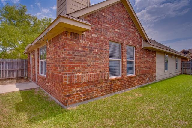 Building Photo - 8801 Chaps Ave