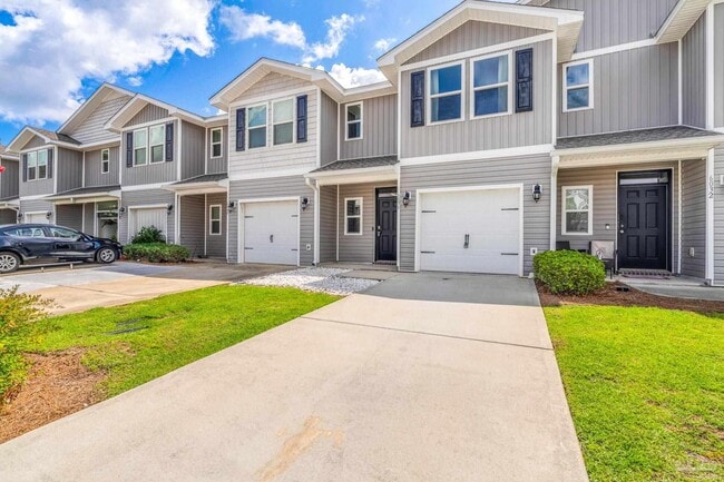Building Photo - 6036 Royal Port Ct