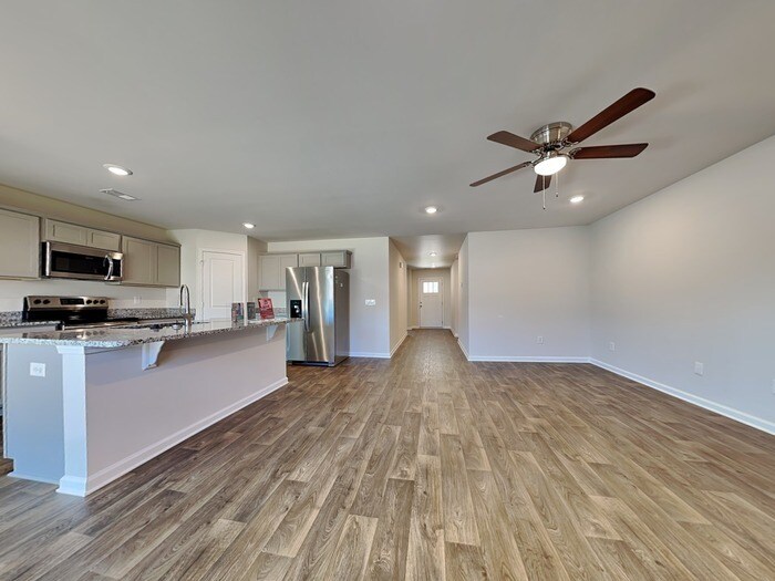 Building Photo - 1655 Commendable Ct