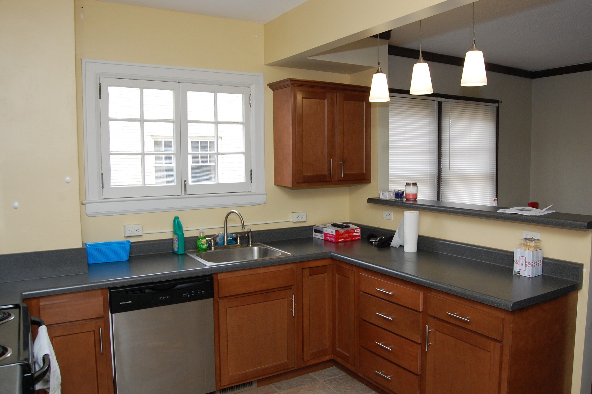 Building Photo - 309 Park Dr
