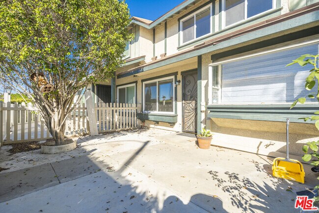 Building Photo - 13321 Meyer Rd