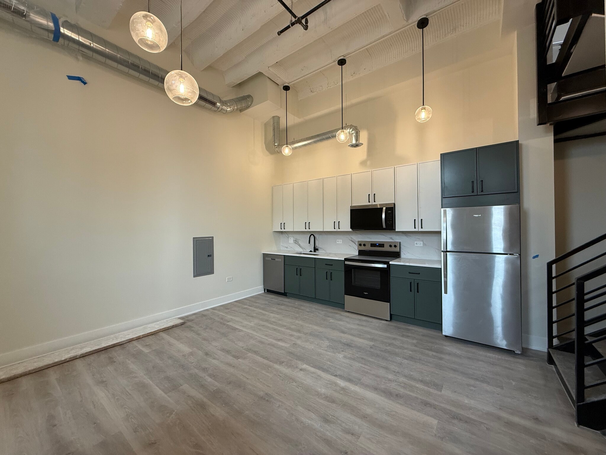 Building Photo - 1453 Maple Ave